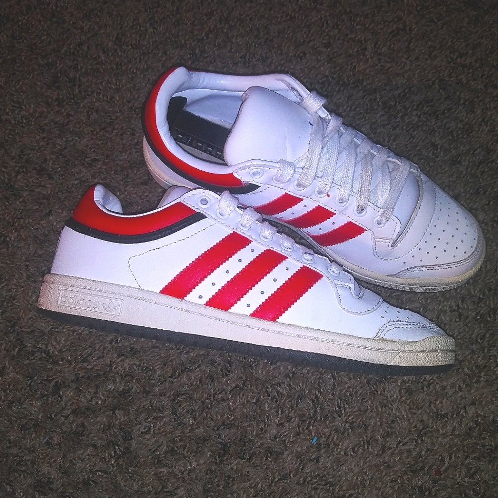 Adidas Top Ten RB Low- White/Red/Black- size 7.5 male